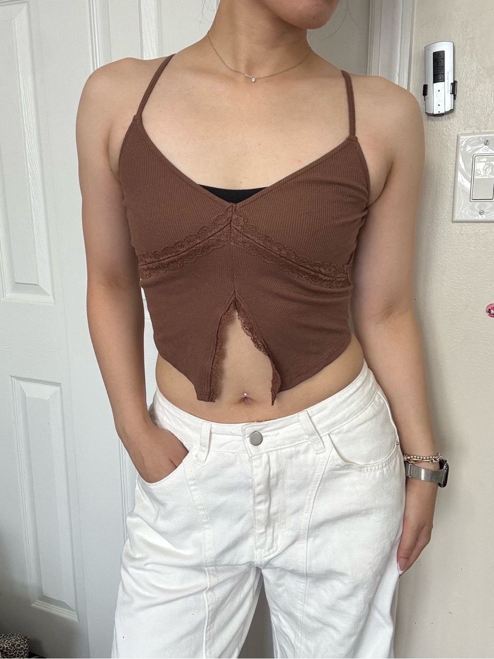 hollister women’s lace-trim ribbed cropped top - brown xs